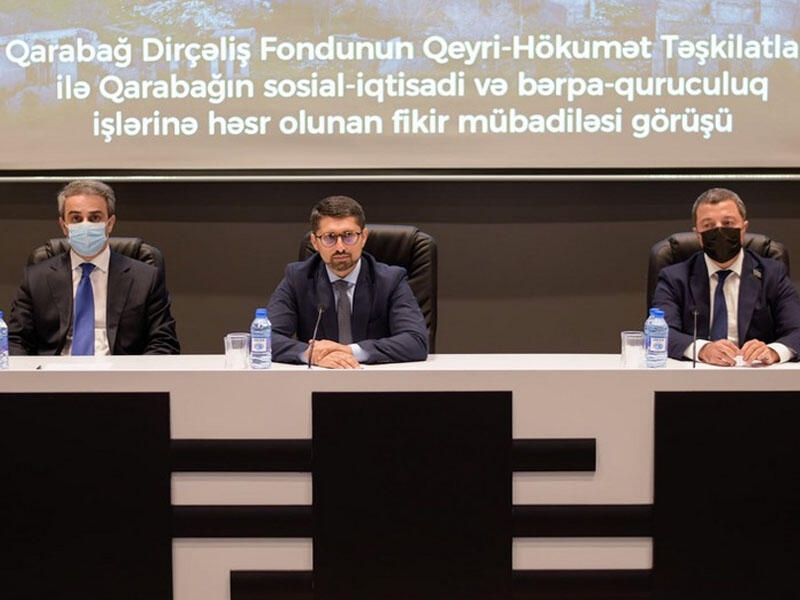 Qarabağ Dirçəliş Fondunun sədri QHT nümayəndələri ilə görüşüb