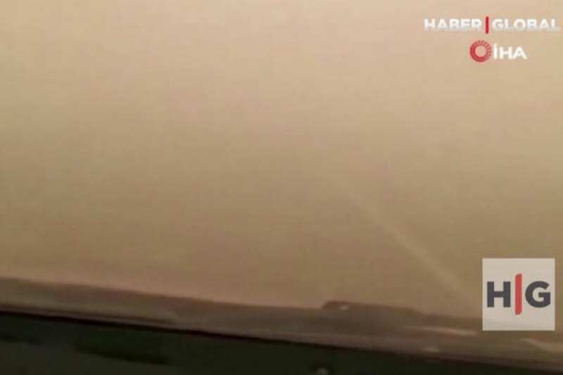 İordaniyada güclü qum fırtınası avtomobil yollarında qəzalara səbəb olub - VİDEO