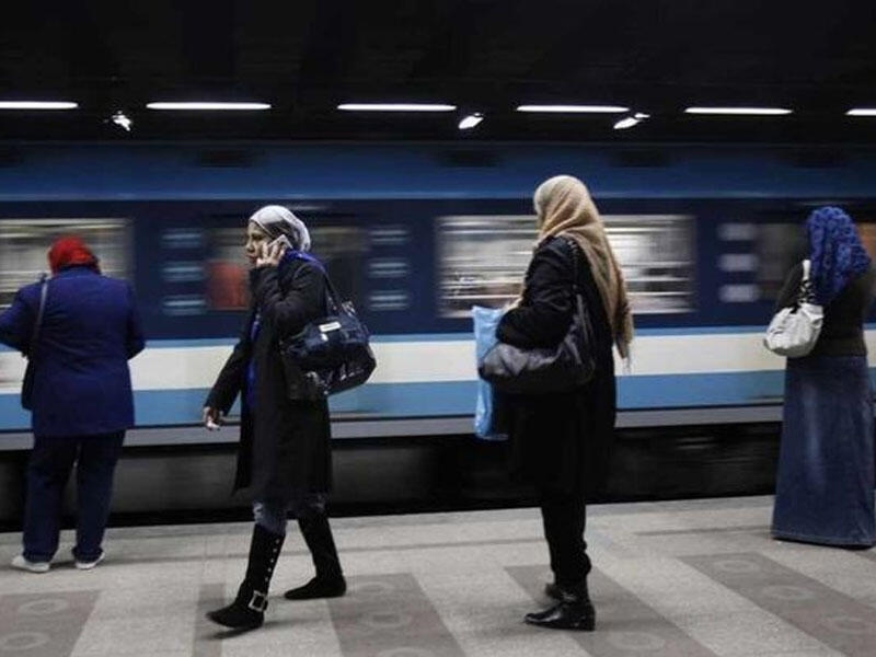 Bu şəhərdə metroda da vaksinasiya edilir