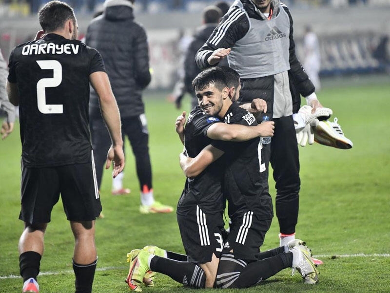 ''Qarabağ''ın futbolçusu evləndi - Toyundan FOTOlar