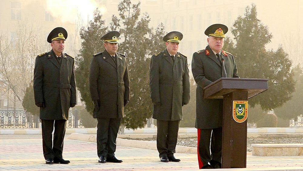 Naxçıvan Qarnizonu Qoşunlarında fərqlənən hərbi qulluqçular mükafatlandırılıb - FOTO