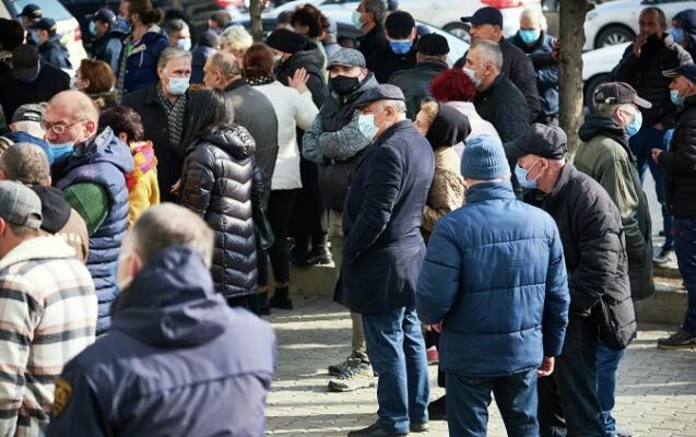 Gürcüstanda “omicron”a yoluxanların sayı artır