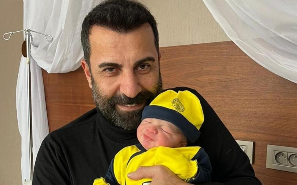 Emre Karayel ata oldu - FOTO