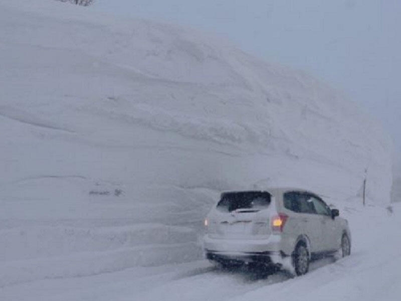 Yaponiyada dörd metr hündürlüyündə qar yığınları əmələ gəlib