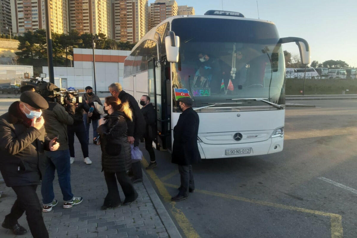 Yollar buz bağladı, gecə Şuşada qaldılar