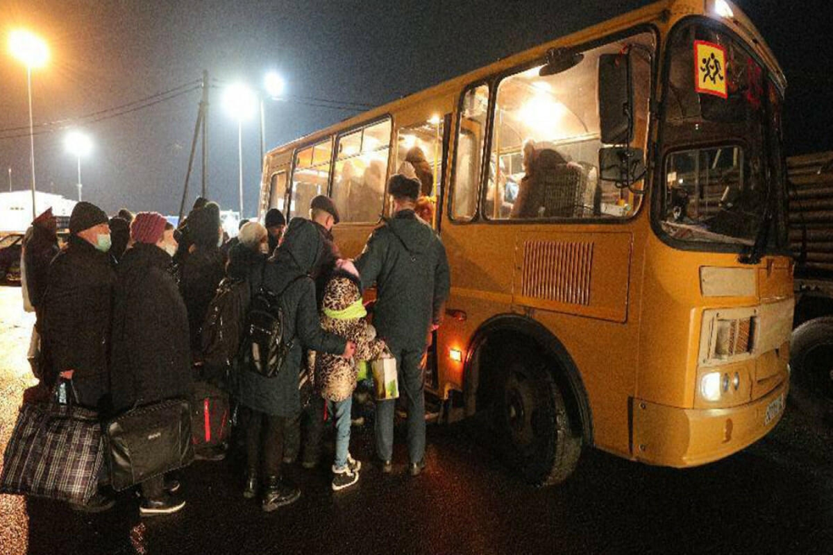 Donbasın 53 min sakini təxliyə edilib