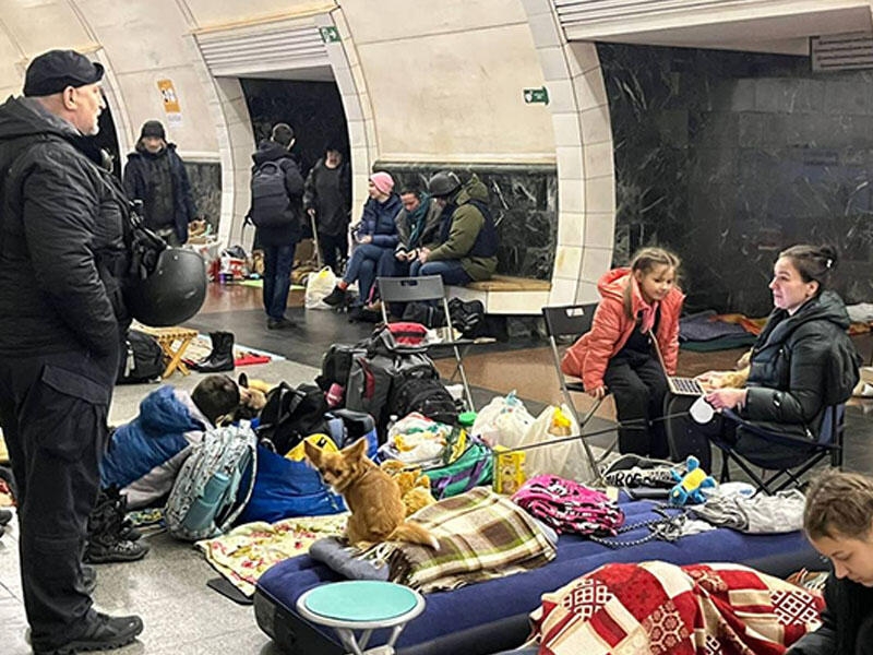 Ukrayna metrosu bu gün... - FOTOlar