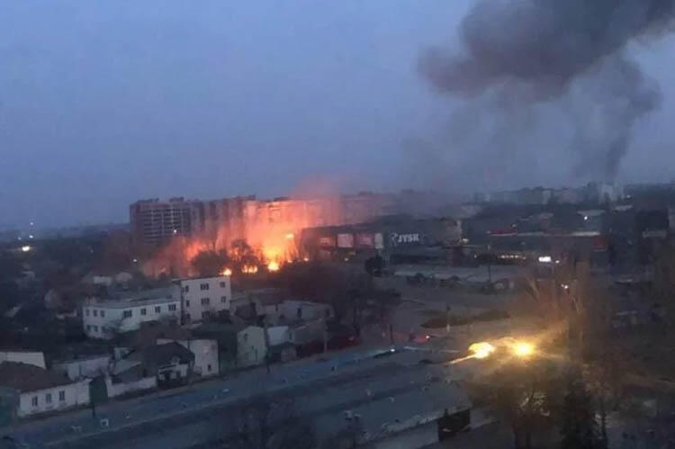 Rusiya ordusu paraşütçülərin kazarmalarını bombaladı