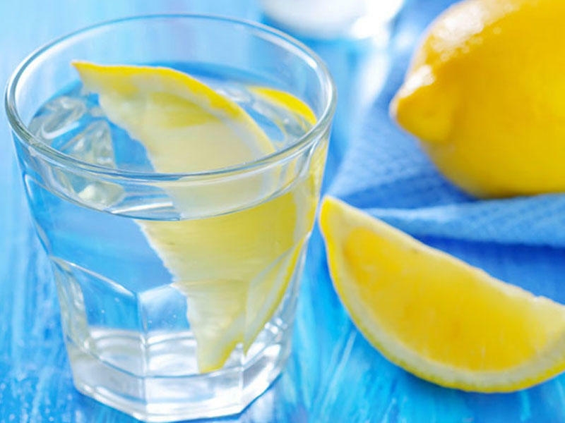 Əgər sizdə aşağıda yazılan 15 problem varsa o zaman isti limonlu su için!