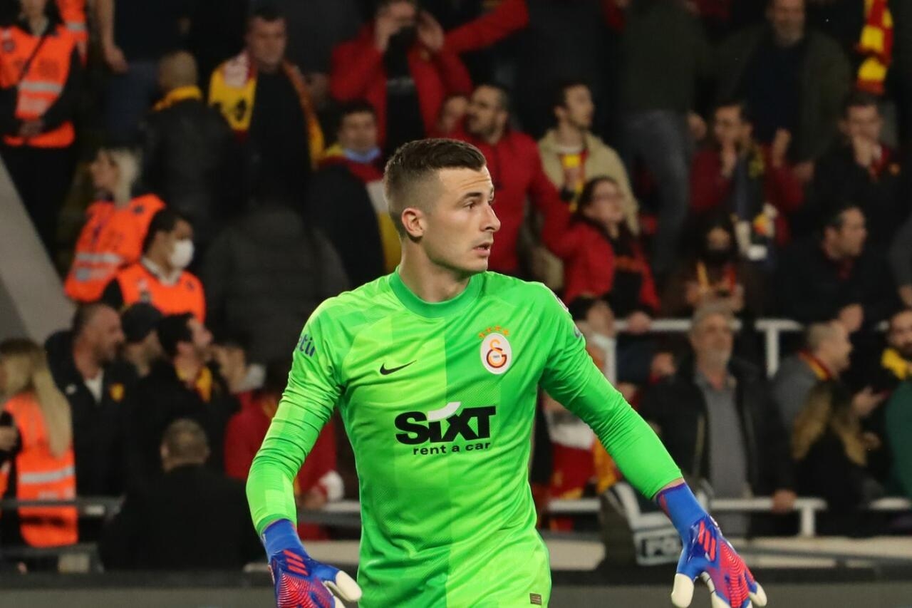 ''Barselona'' ''Qalatasaray''ın qapıçısı üçün qərarını verdi