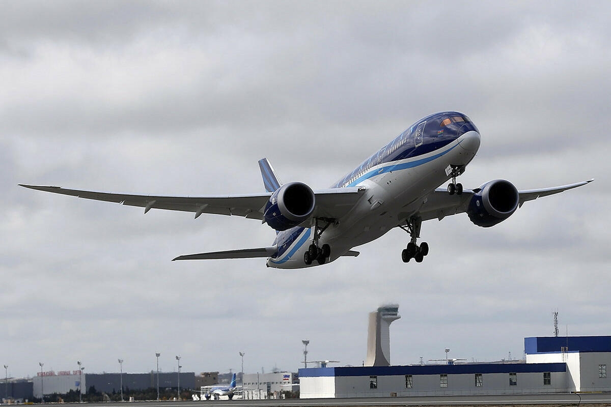 Azərbaycanda aviatorlar yeni pensiya ALACAQLAR