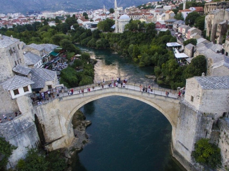 Bu şəhərdə bazar günləri işləmək qadağan edilib