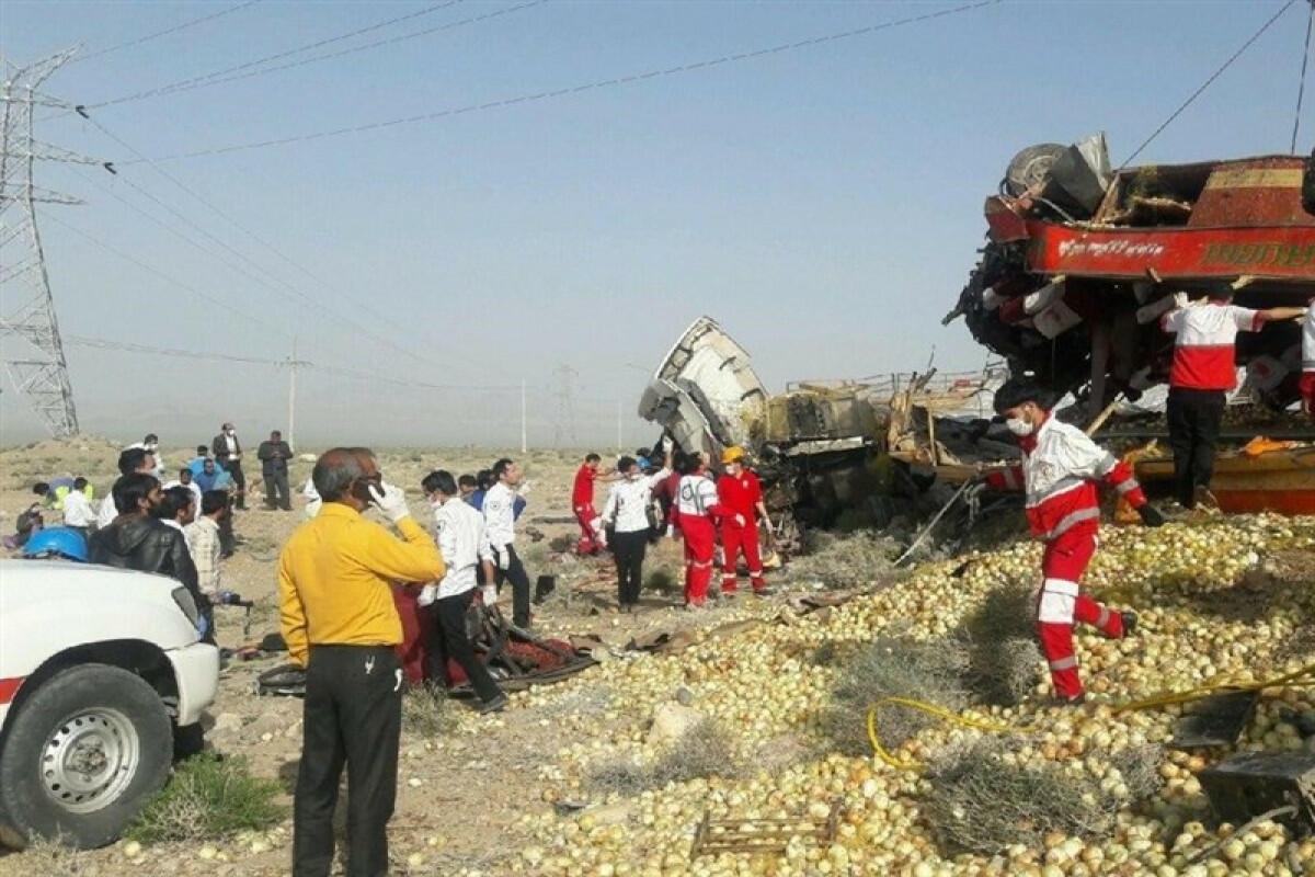 İranda avtobus aşıb, ölənlər var