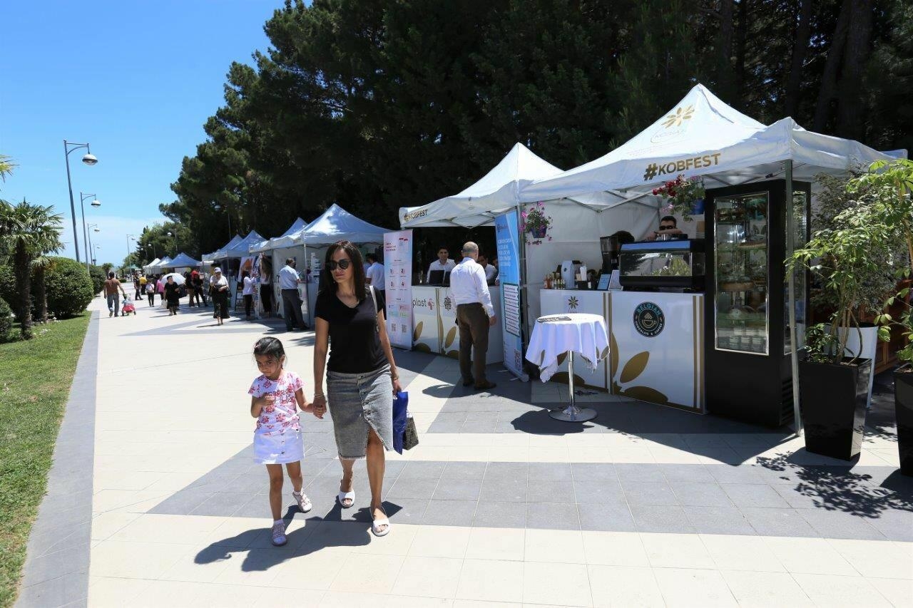 KOBİA-nın KOB Fest sərgi-satış yarmarkası bu dəfə Sumqayıtda - FOTO