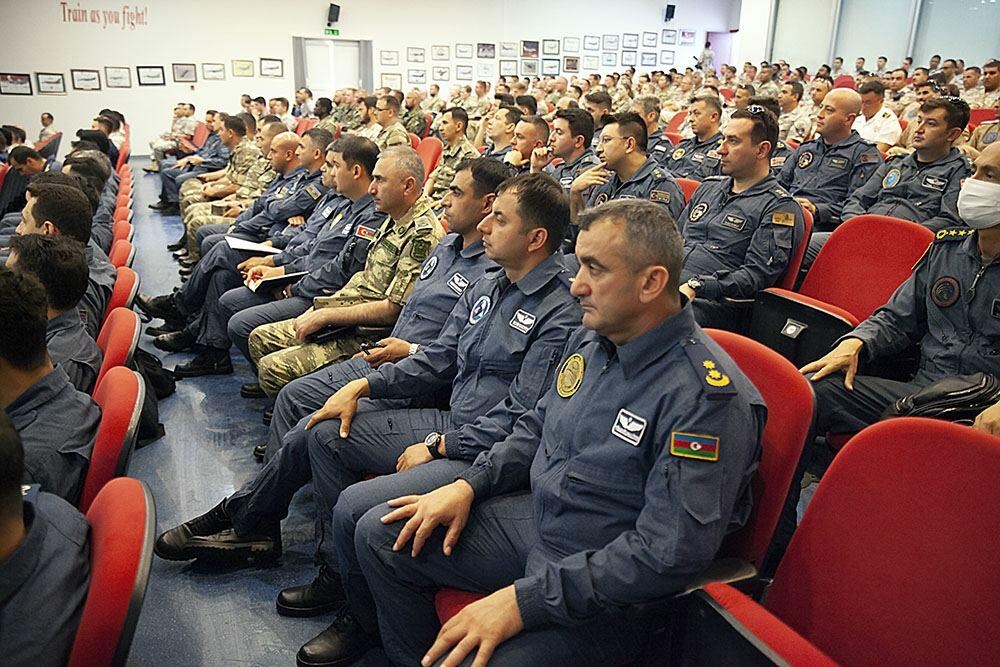 Azərbaycan hərbi pilotları Türkiyədə beynəlxalq təlimlərə qatılacaqlar - FOTO