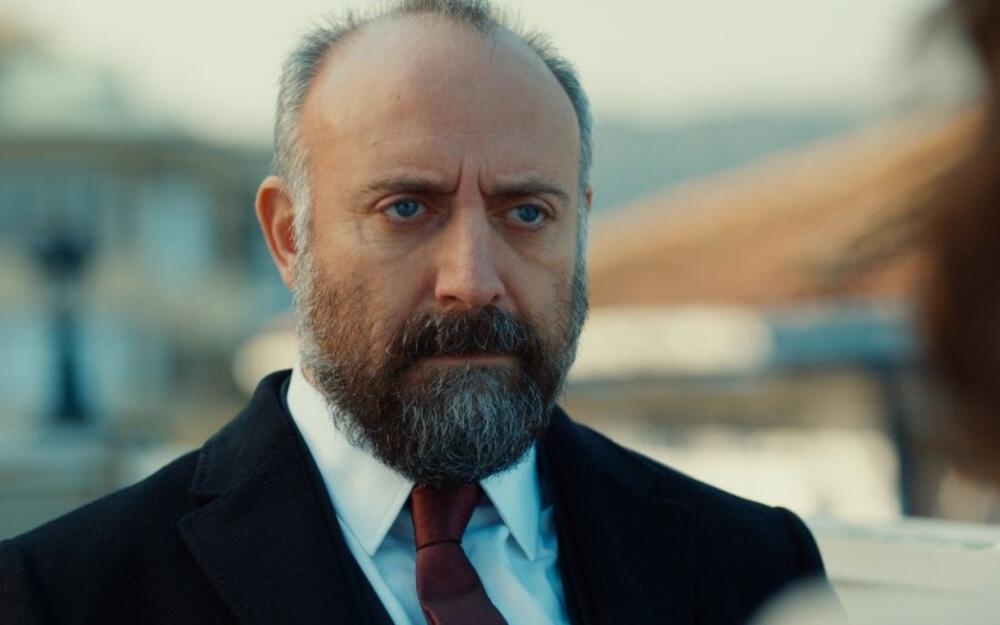 Halit Ergençin tərəf müqabili dəyişdi - FOTO