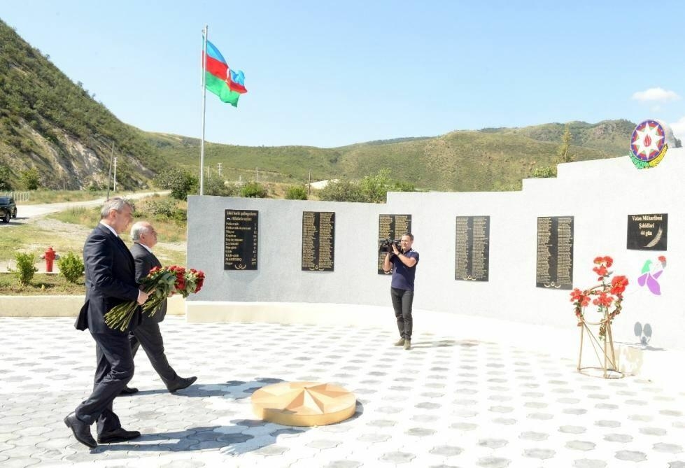 Əli Əsədov və Samir Nuriyev işğaldan azad olunmuş ərazilərə səfər edib  - FOTO