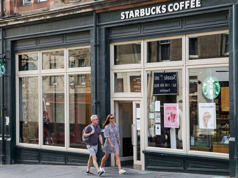 “Starbucks” İngiltərədən getməyi düşünür