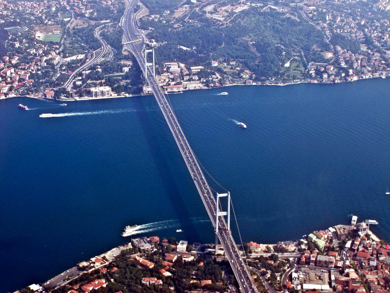 İstanbul boğazında gəmilərin hərəkəti bərpa olunub