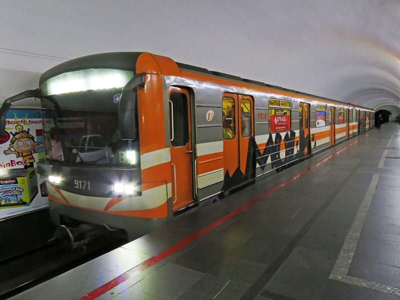 İrəvan metrosunda bomba HƏYƏCANI: qatarların hərəkəti dayandırılıb