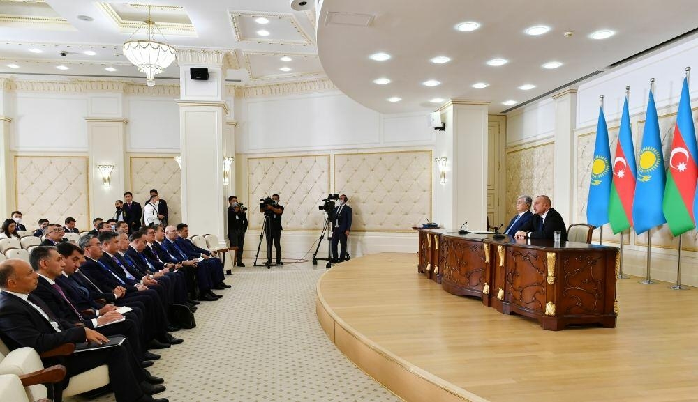 Prezident İlham Əliyev: Qazaxıstanla imzaladığımız sənədlər münasibətlərimizin daha geniş hüquqi bazasını yaradır