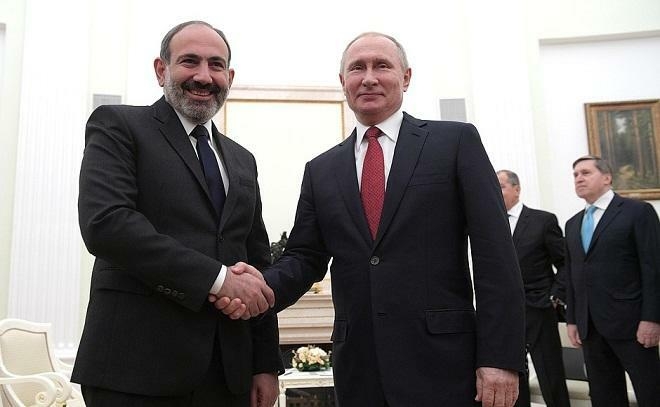 Putinlə Paşinyan danışdı: 10 noyabr bəyanatı…