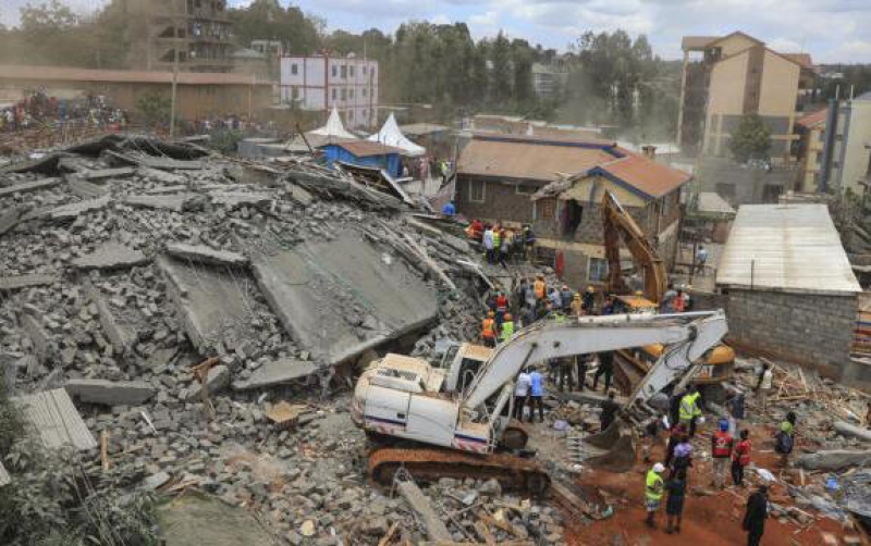 Keniyada 6 mərtəbəli bina uçdu - Ölən və yaralananlar var