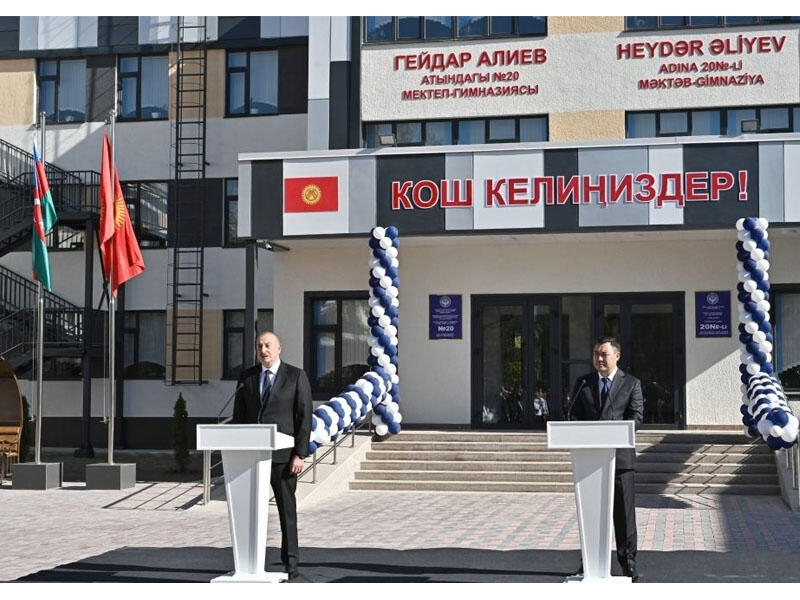 Qırğız lideri: Ümidvaram ki, gələcəkdə bu məktəbdən Heydər Əliyev kimi şəxsiyyətlər çıxacaq