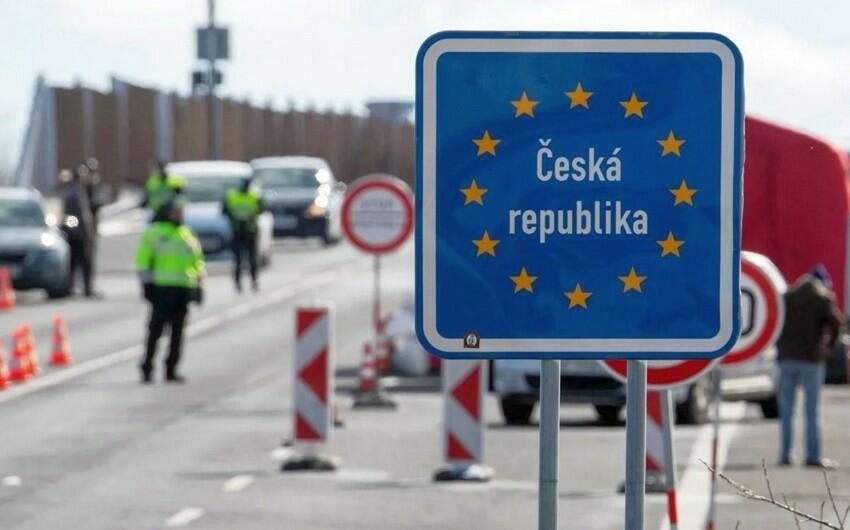 Rusiya vətəndaşlarının Çexiyaya girişi qadağan olunub