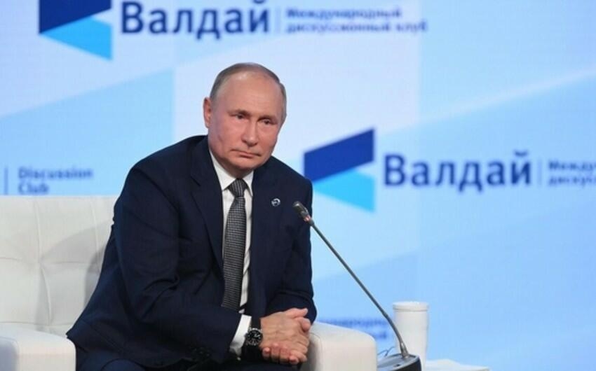 Putin: ''Qərb qanlı, təhlükəli və çirkin oyun oynayır''