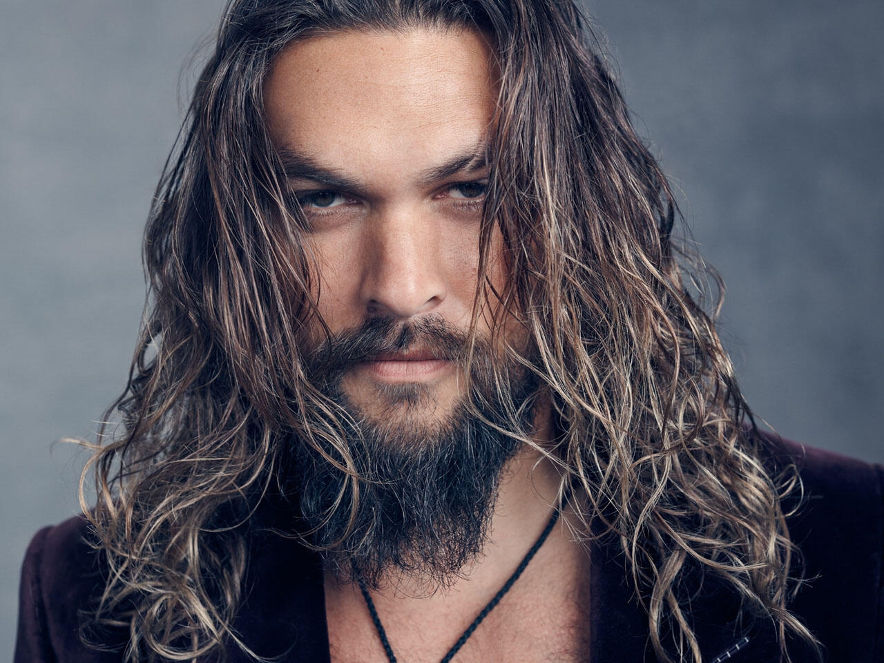 Momoa efirdə soyundu - VİDEO