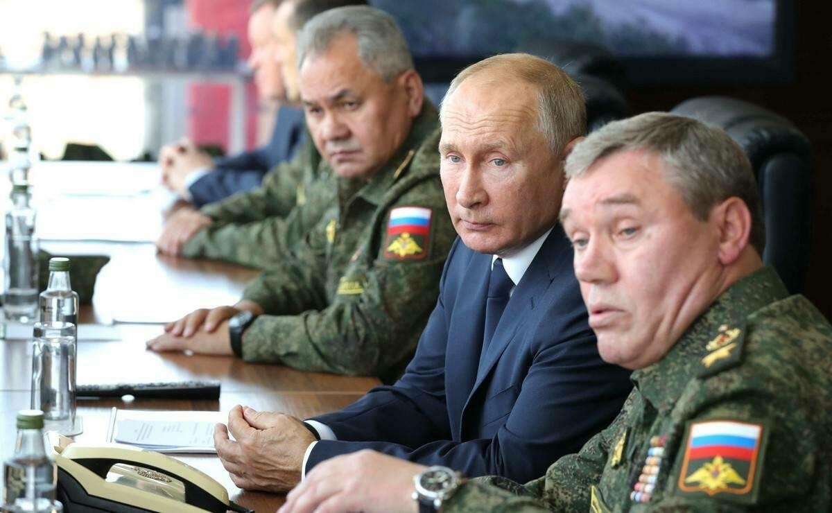 Putinlə Rusiya ordusu arasında PARÇALANMA: növbəti zərbə bu generala dəyəcək