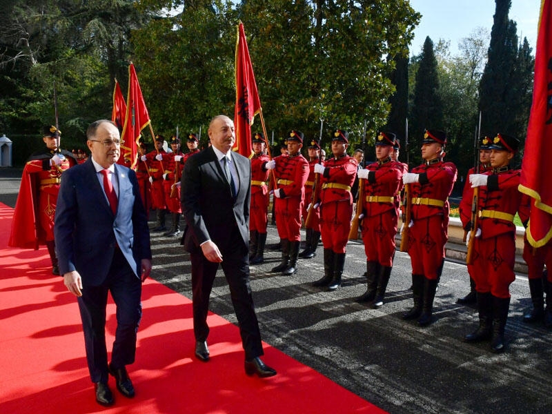 İlham Əliyevin Tiranada rəsmi qarşılanma mərasimi olub - FOTO