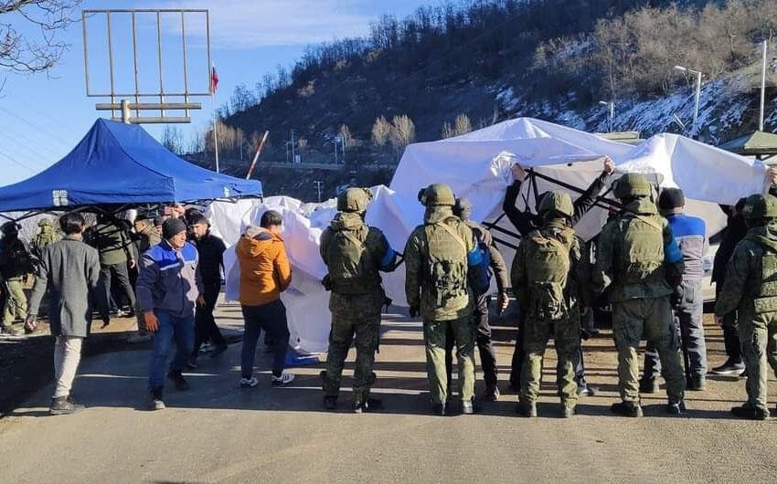 Laçın yolu bağlandı: rus sülhməramlılar arasında ermənilər var