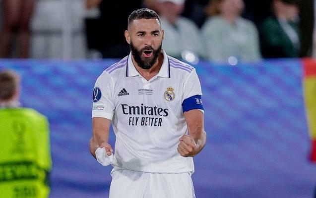 ''Real'' Benzema ilə müqaviləni uzadıb