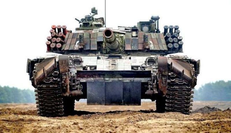 Polşa Ukraynaya 250 tank verdi