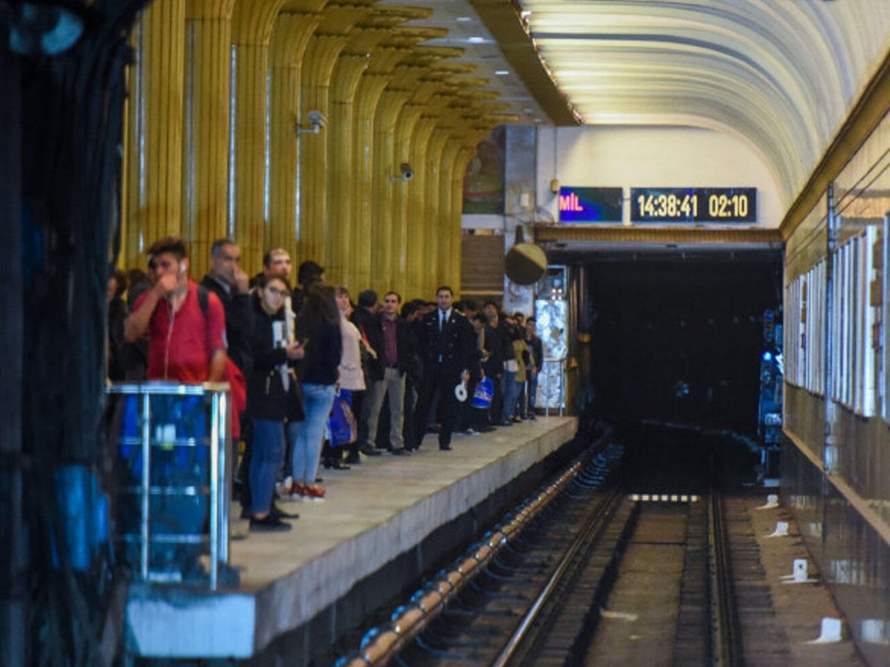 8 Martda metro qatarlarının intervalı azaldılacaq