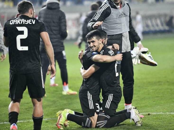 ''Qarabağ''ın futbolçusu ata oldu - FOTO