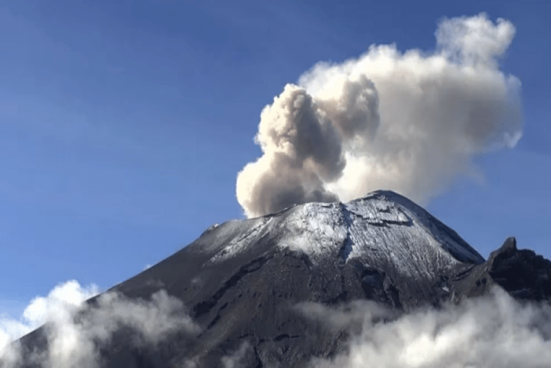 Dünyanın ən təhlükəli vulkanlarından biri aktivləşib