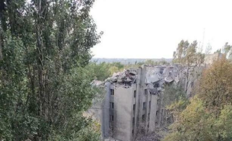 Ukrayna yeni raketlərlə Luqanska zərbələr endirdi