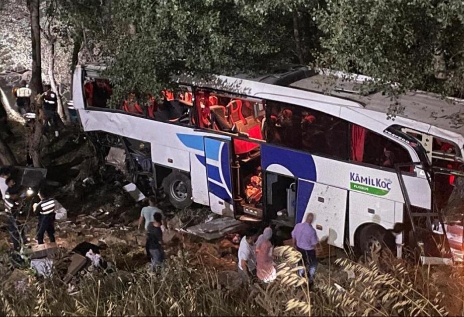 Türkiyədə ağır yol qəzası: Ölən və yaralananlar var