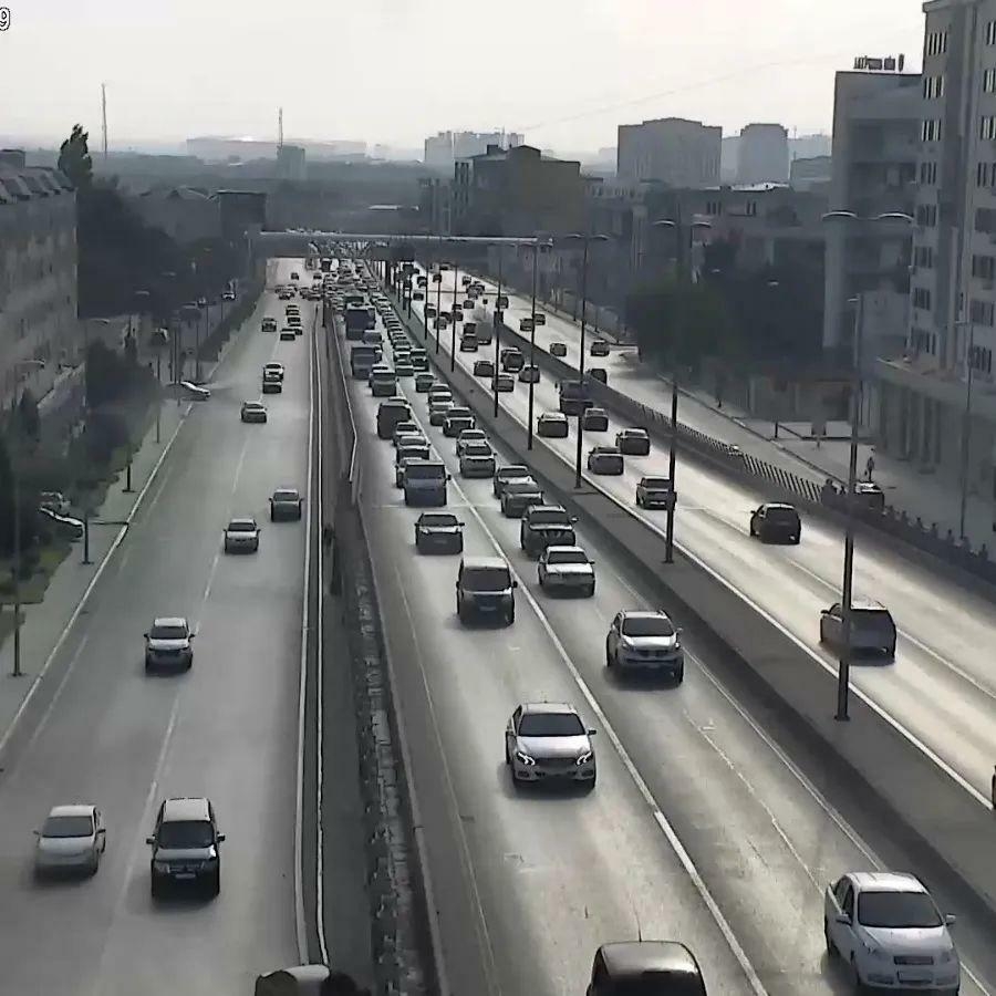 Bakıda sıxlıq müşahidə edilən yollar - SİYAHI