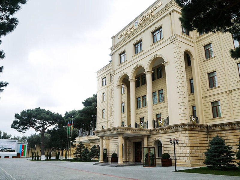 Ermənistanın döyüş vasitələri və hərbi təyinatlı obyektləri yüksək dəqiqlikli silahlarla sıradan çıxarılır - MN