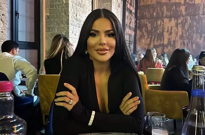''Kişilərin hamısı xəyanət edir, görməmişlər'' - FOTO