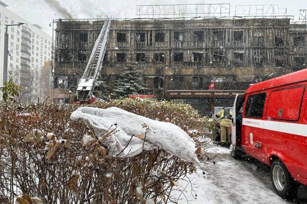 Rusiyada hoteldə güclü yanğın: İnsanlar ayaqyalın çölə qaçdılar