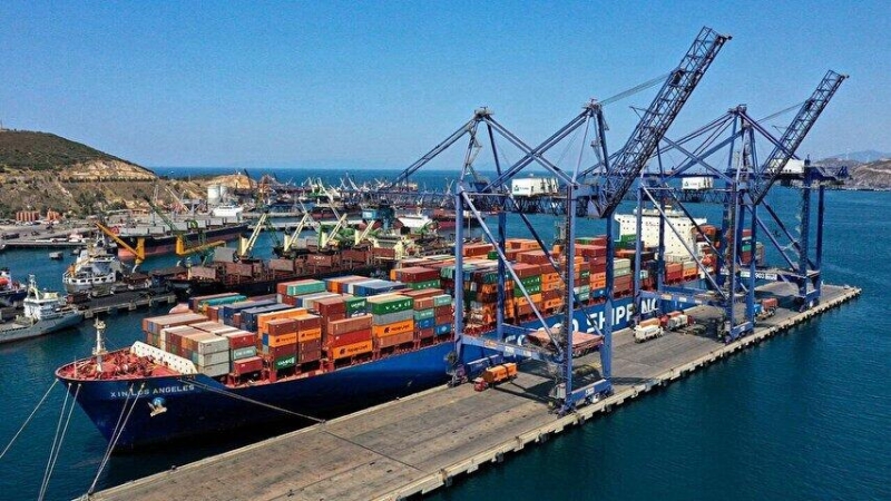 Bu aylarda Çindən Türkiyə limanlarına 10 milyon tondan çox yük daşınıb