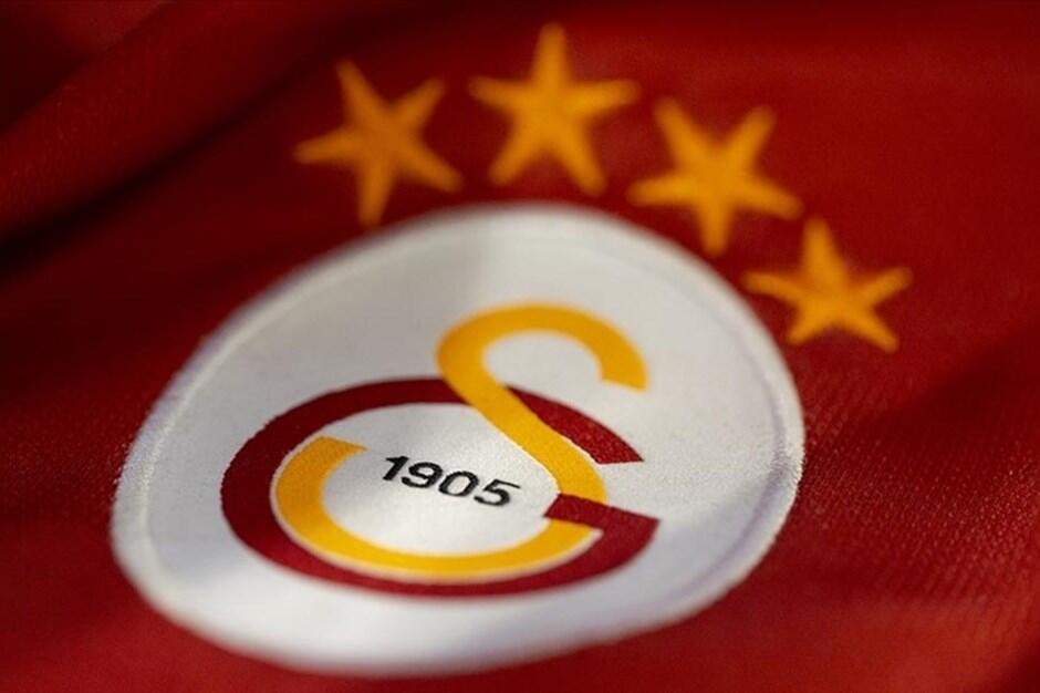 ''Qalatasaray'' seçim qarşısında: ya azərbaycanlı, ya alman