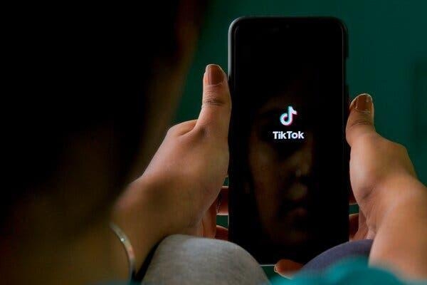 Azərbaycanın tanınmış bankında şok: Əmanətlər “Tik-tok”da xərcləndi