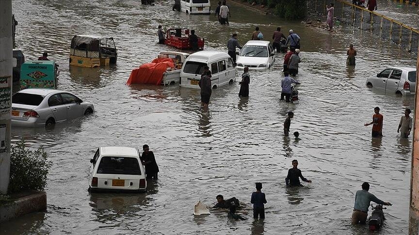 Pakistandan ÜZÜCÜ XƏBƏR:  8 ölü, 12 yaralı