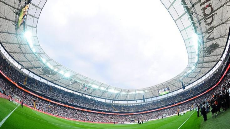 Stadionda faciə: məşqçi öldü, 2 nəfər yaralandı - FOTO